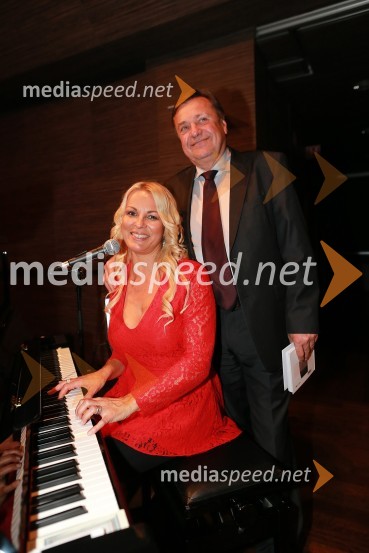  Lucienne Lončina, glasbenica;  Zoran Janković, župan MOL, predsednik PSMoje zgodbe, predstavitev knjige Petra Čeferina