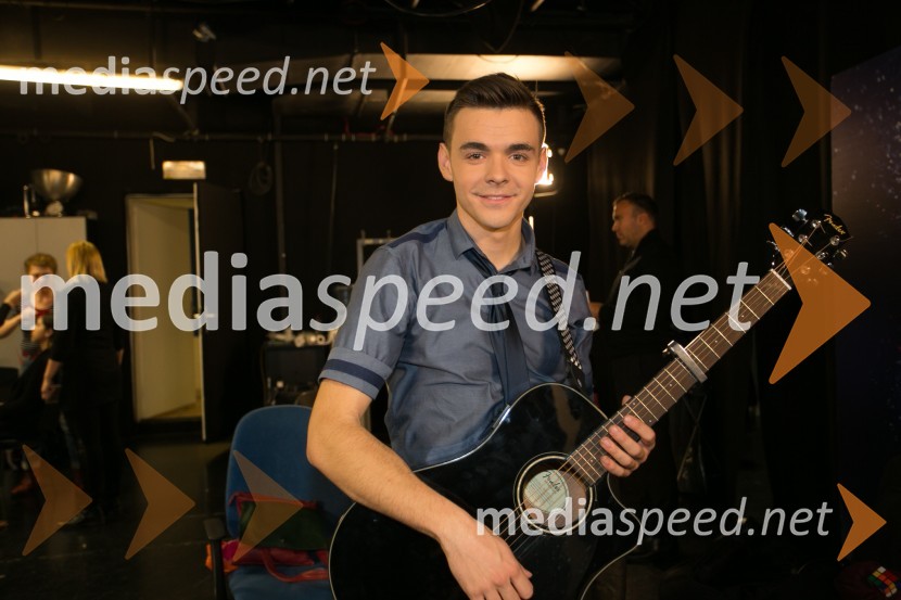  Erik MiheličSlovenija ima talent 2014, tretja polfinalna oddaja