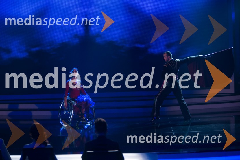  Barbara  Šamperl, plesalka;  Klemen  Pirman, plesalecSlovenija ima talent 2014, tretja polfinalna oddaja