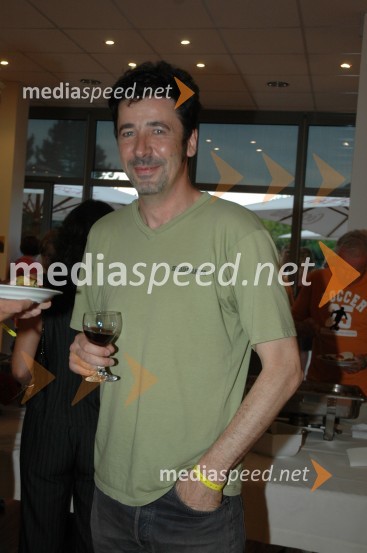 Franci Kek, politik in novinarZabava ob 35. letnici Vala 202