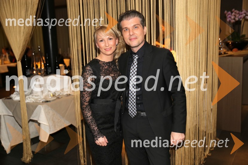  Urška Ul, skrbnica hotela in gostov, hotel City;  David  Vasiljevič, F&B manager, Hotel City MariborKulinarični večer Movia v hotelu City