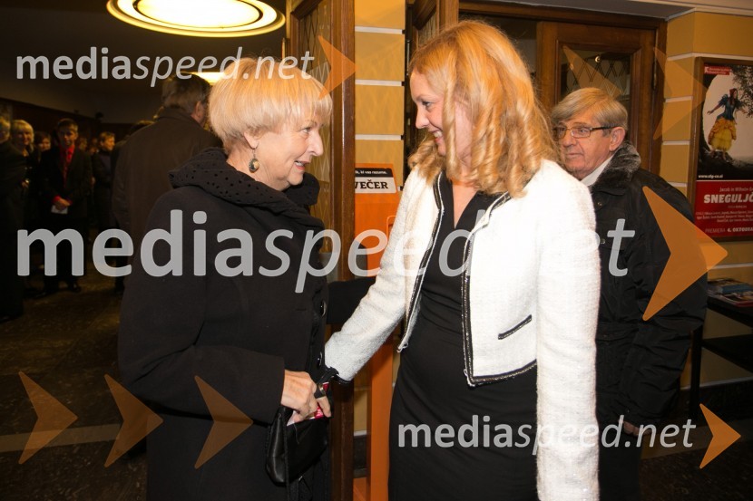  Anica Kumer, igralka; mag. Tina Kosi, upravnica SLG CeljeVorkšop na Moljera, premiera SLG Celje