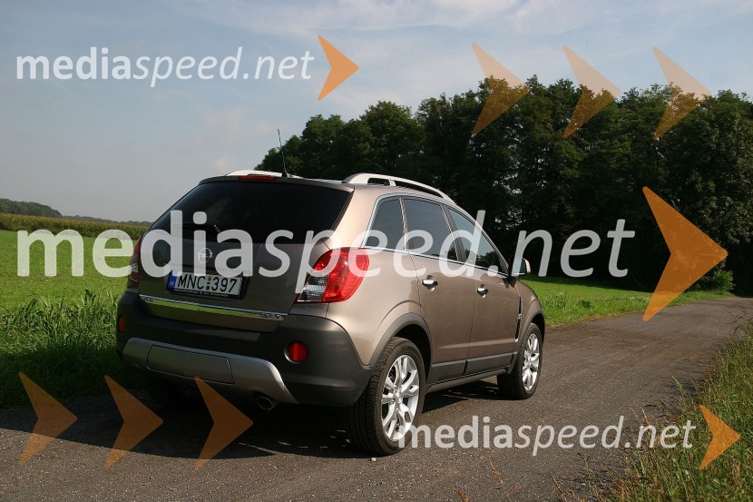 Opel Antara 2.2 CDTi AWD CosmoOpel Antara 2.2 CDTi AWD Cosmo, mediaspeed test