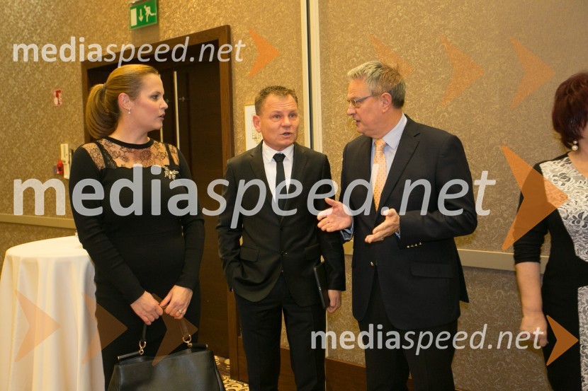  Nina Zidar Klemenčič, odvetnica;  Franci Matoz, odvetnik; dr. Marko Pavliha, pravnik10 najvplivnejših pravnikov, podelitev priznanj