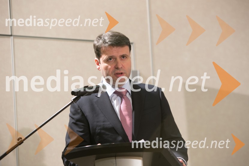 mag. Tomaž Iskra, direktor IUS SOFTWARE, d. o. o.10 najvplivnejših pravnikov, podelitev priznanj