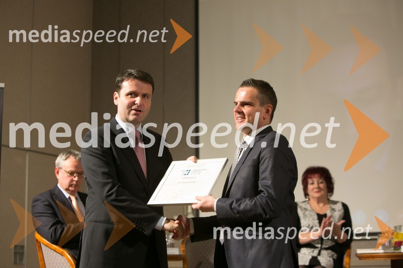 mag. Tomaž Iskra, direktor IUS SOFTWARE, d. o. o.; dr.  Matej Avbelj, pravnik10 najvplivnejših pravnikov, podelitev priznanj