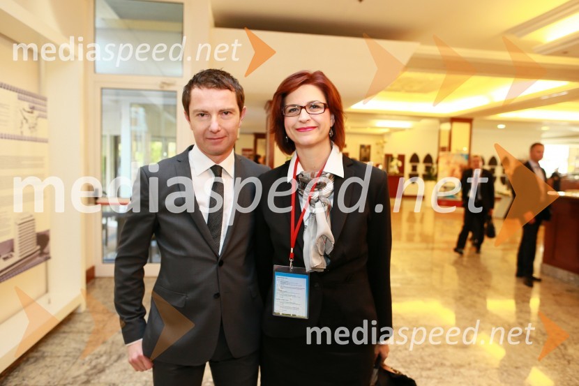  Tomaž Orešič, VaasaETT, predsedujoči konferenci Energija14; mag.  Tina Jakaša, direktorica HEP OpskrbaEnergija14, 10. mednarodna konferenca o energiji