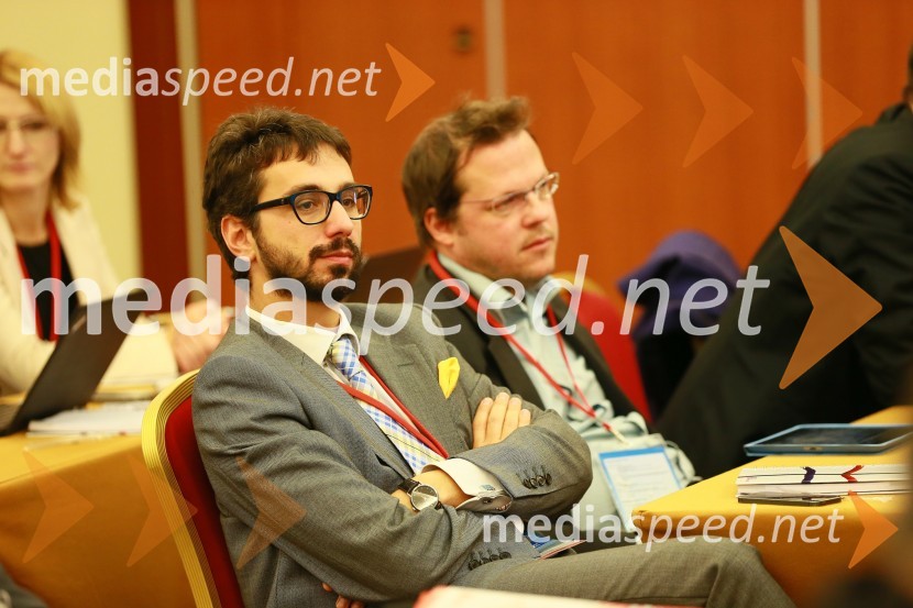  Tine Kračun, direktor ISR;  Dejan Steinbuch, publicistEnergija14, 10. mednarodna konferenca o energiji