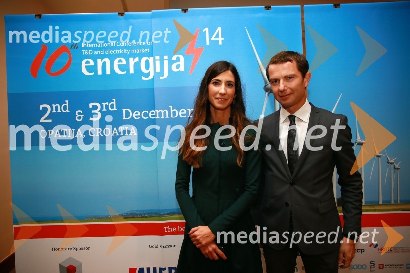  Jelena Papesa, direktorica hotela Ambasador;  Tomaž Orešič, VaasaETT, predsedujoči konferenci Energija14Energija14, 10. mednarodna konferenca o energiji