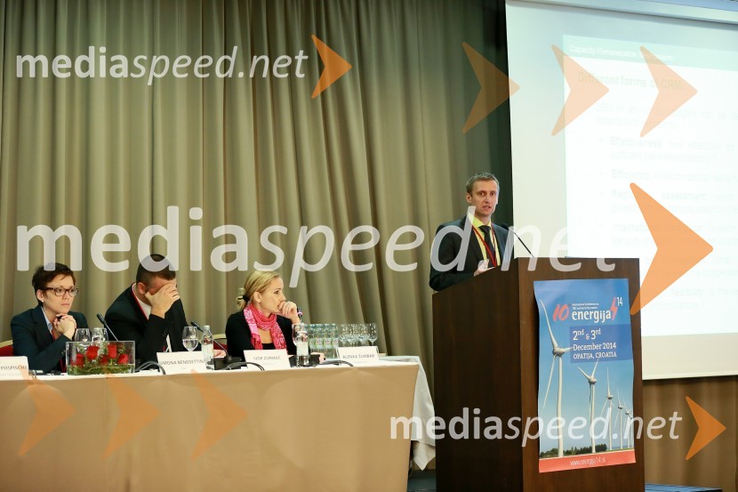  Simona Benedetti, LEAR;  Ivor Zupanić, direktor HROTE;  Alenka Žumbar, direktorica Energetika.net;  Darko Kramar, ElesEnergija14, 10. mednarodna konferenca o energiji