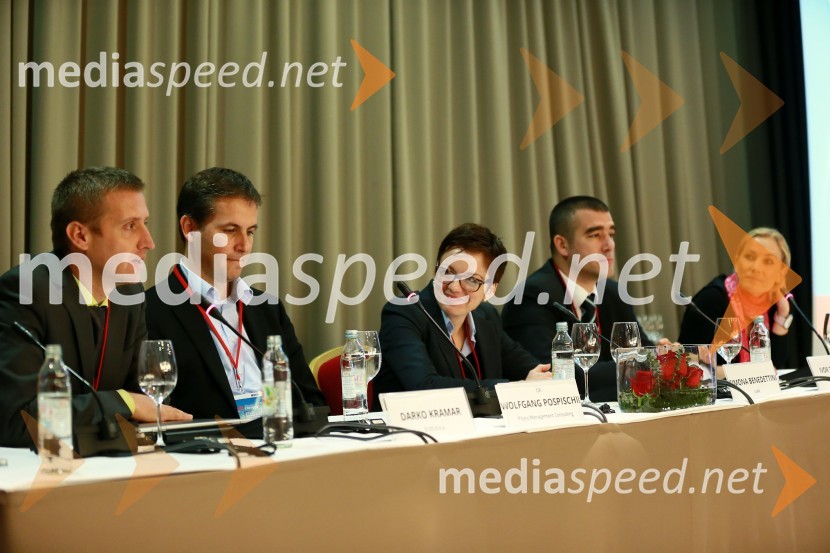 Darko Kramar, Eles;  Wolfgang  Pospischil, Pöyry;  Simona Benedetti, LEAR;  Ivor Zupanić, direktor HROTE;  ... Energija14, 10. mednarodna konferenca o energiji