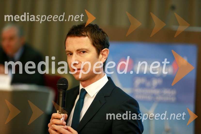  Tomaž Orešič, VaasaETT, predsedujoči konferenci Energija14Energija14, 10. mednarodna konferenca o energiji