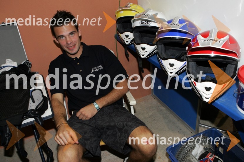 Jernej Kolenko je pomagal Mateju ŽagarjuSPEEDWAY, Speedway Grand Prix - VN Italije 2005 dirka