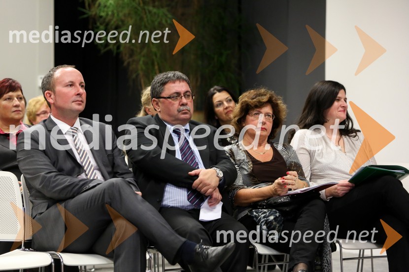 Tadej Slapnik, državni sekretar, kabinet predsednika Vlade RS;  Boris Jesih, podpredsednik ocenjevalne komisije za nagrado Horus 2014 ;  ... ; mag. Anita Hrast, direktorica Inštituta za razvoj družbene odgovornosti (IRDO)Podelitev nagrad družbene odgovornosti HORUS