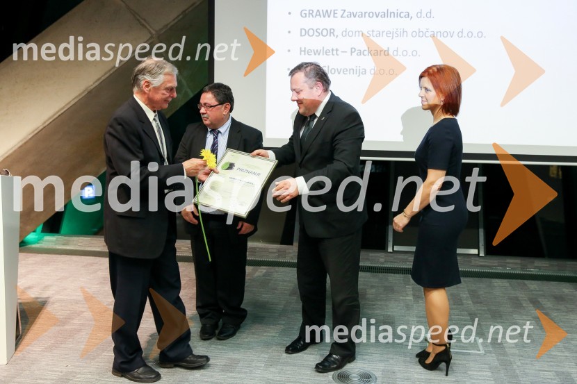 ddr. Matjaž Mulej, Predsednik Strokovno-organizacijskega odbora nagrade Horus;  Boris Jesih, podpredsednik ocenjevalne komisije za nagrado Horus 2014 ; mag. Božo Emeršič, predsednik uprave Grawe Zavarovalnice d.d.;  Mateja  Hauser, direktorica Dosor RadenciPodelitev nagrad družbene odgovornosti HORUS