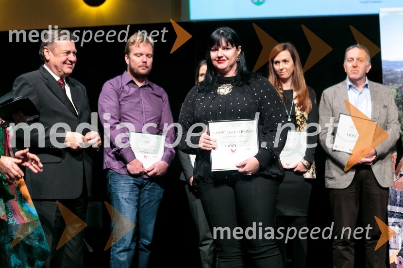  Zoran Janković, župan MOL, predsednik PS;  ... ;  Katja Jurgec Bricman,  Porcelan Catbryur;  ... ;  ... Ljubljanska kakovost 2015, podelitev priznanj