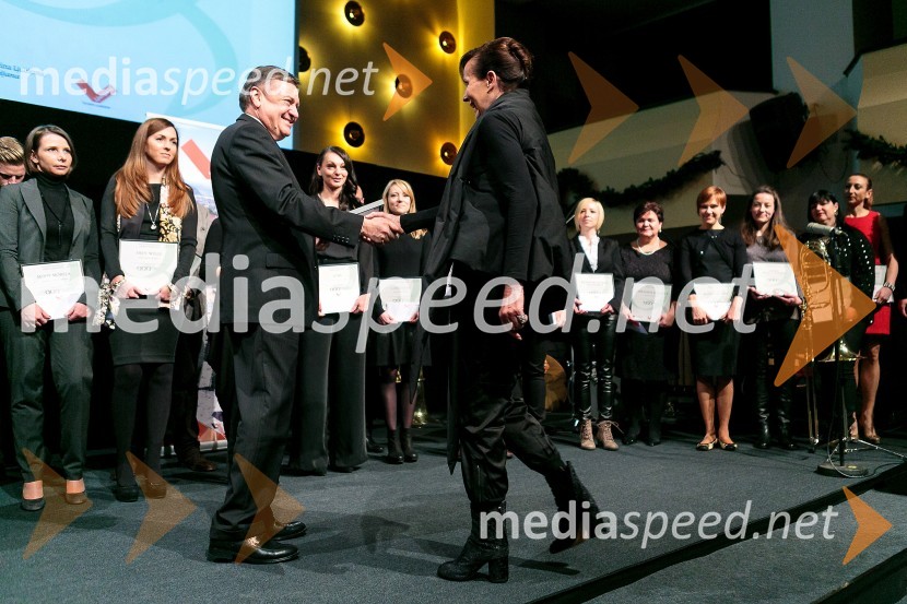 Zoran Janković, župan MOL, predsednik PS;  Marjeta Grošelj, oblikovalka torbicLjubljanska kakovost 2015, podelitev priznanj