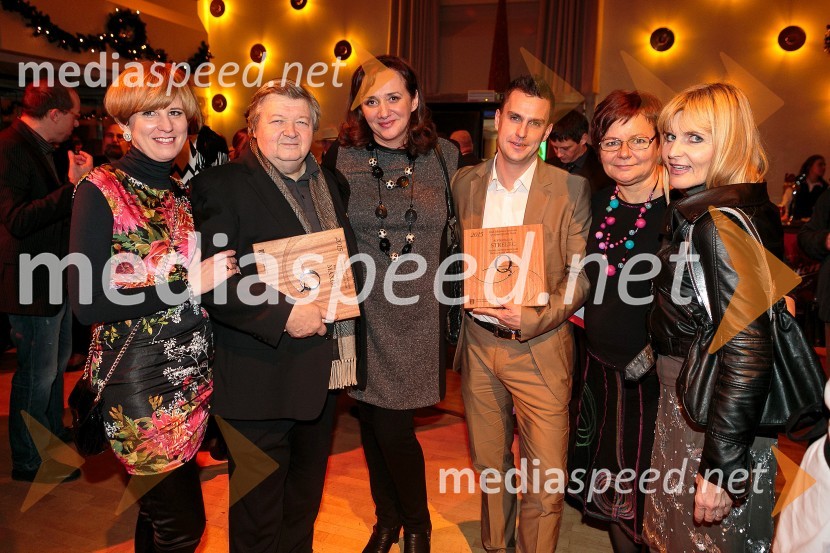  Petra Križan, Turizem Ljubljana;  Andrej Kuhar, šef, restavracija Maxim; prof. dr.  Maja Uran Maravič, Fakulteta za turistične študije Portorož, vodja ocenjevanja;  Igor Jagodic, kuharski mojster;  Viktorija Bole, Turizem Ljubljana;  Dada  Jerovšek, Kaval GroupLjubljanska kakovost 2015, podelitev priznanj