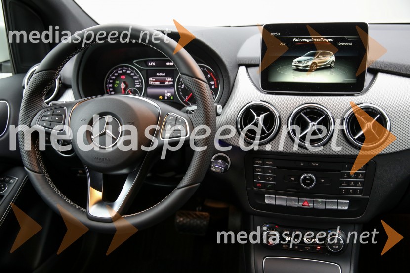 Mercedes-Benz razred B, slovenska predstavitevMercedes-Benz razred B, slovenska predstavitev