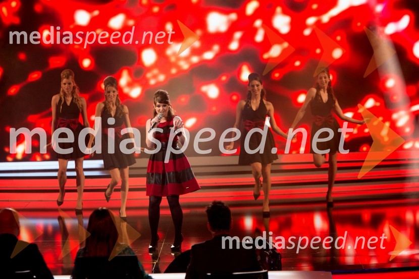  Eva SajeSlovenija ima talent 2014, peta polfinalna oddaja