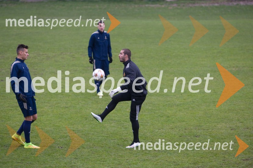  Soares Arghus, nogometaš, NK Maribor;  Matko Obradović, nogometaš, NK MariborTrening in novinarska konferenca  NK Maribor pred tekmo z FC Schalke