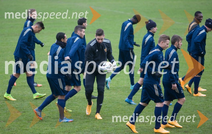 Trening NK Maribor pred tekmo z FC SchalkeTrening in novinarska konferenca  NK Maribor pred tekmo z FC Schalke