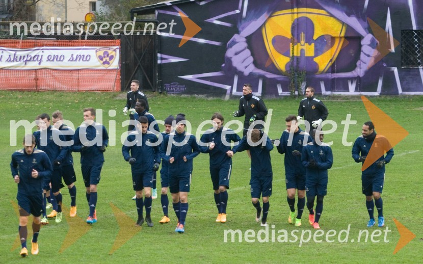 Trening NK Maribor pred tekmo z FC SchalkeTrening in novinarska konferenca  NK Maribor pred tekmo z FC Schalke