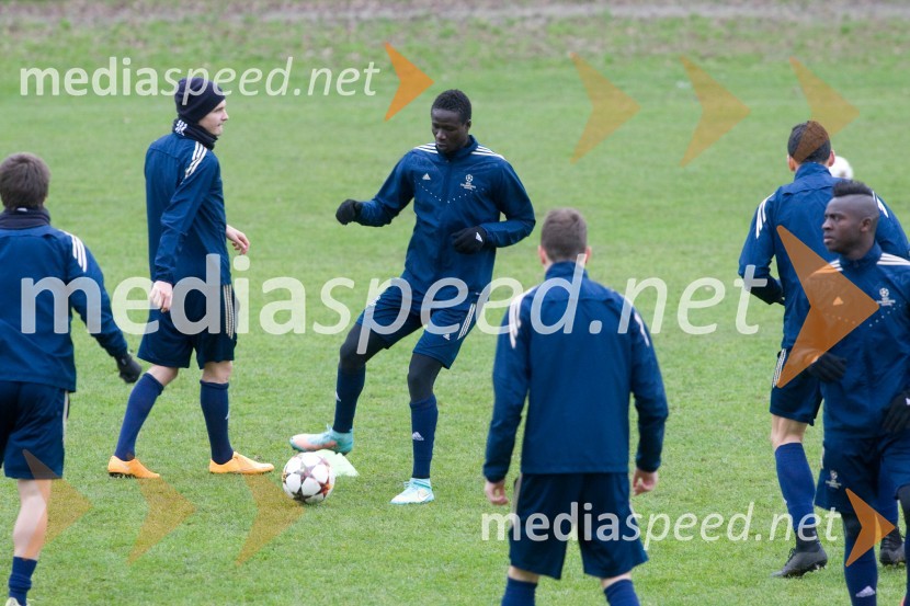  Welle Ndiaye, nogometaš, NK MariborTrening in novinarska konferenca  NK Maribor pred tekmo z FC Schalke