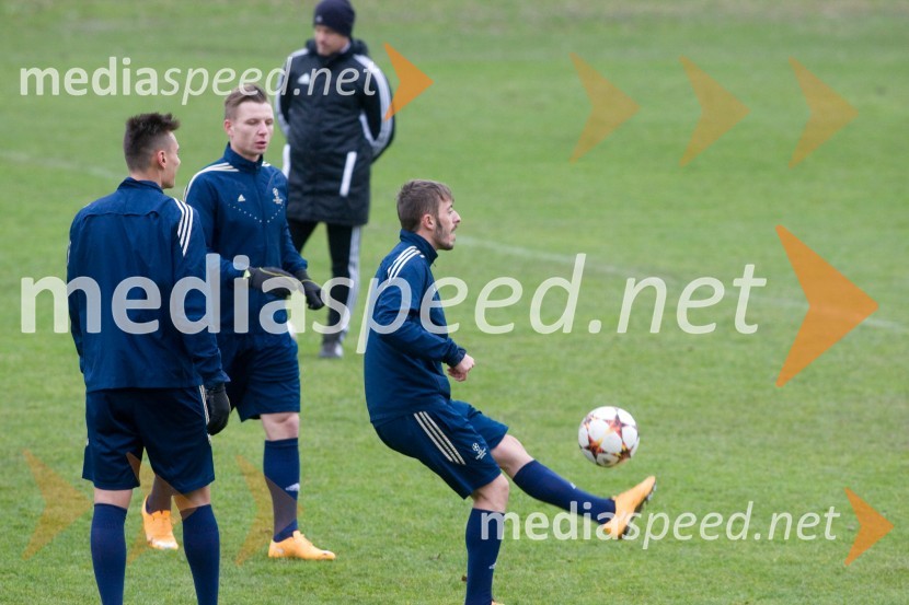  Dare Vršič, nogometaš, NK Maribor;  Agim Ibraimi, nogometaš, NK MariborTrening in novinarska konferenca  NK Maribor pred tekmo z FC Schalke