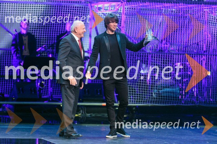  Janez 	 Kocijančič, predsednik OKS ;  Žan  Košir, deskar na snegu Športnik leta 2014