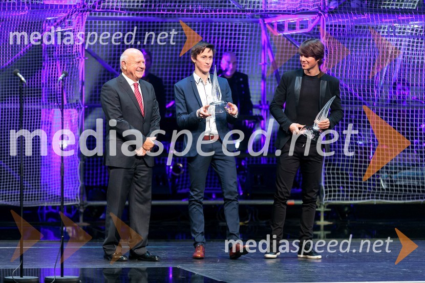  Janez 	 Kocijančič, predsednik OKS ;  Peter  Prevc, smučarski skakalec;  Žan  Košir, deskar na snegu Športnik leta 2014