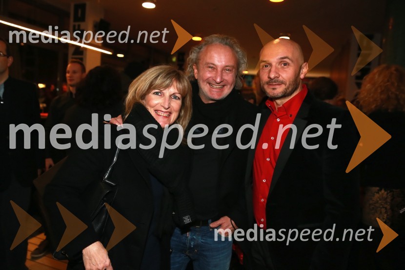  Špela Levičnik Oblak, direktorica, Luna TBWA;  Peter Bratuša, režiser;  Branko Čakarmiš,  programski direktor Pro PlusaVikendovi Gongi popularnosti, podelitev 2014