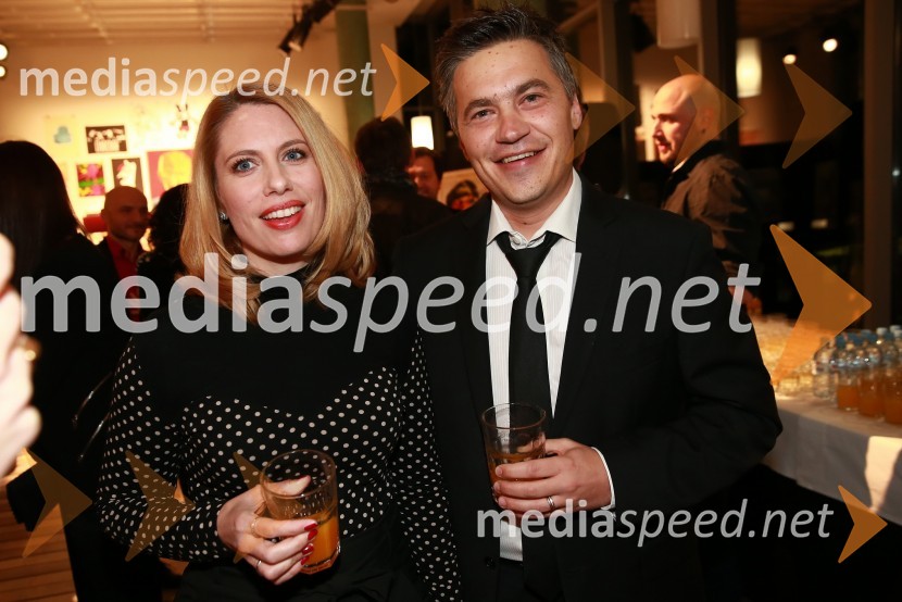  Erika Pečnik Ladika, novinarka;  Dejan Ladika, televizijski voditeljVikendovi Gongi popularnosti, podelitev 2014