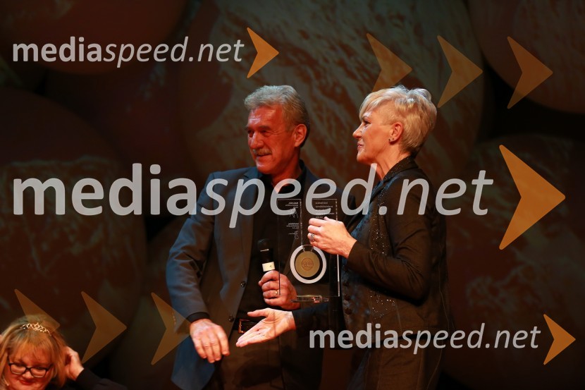  Slavko Bobovnik, televizijski voditelj;  Irma Marija ZajcVikendovi Gongi popularnosti, podelitev 2014