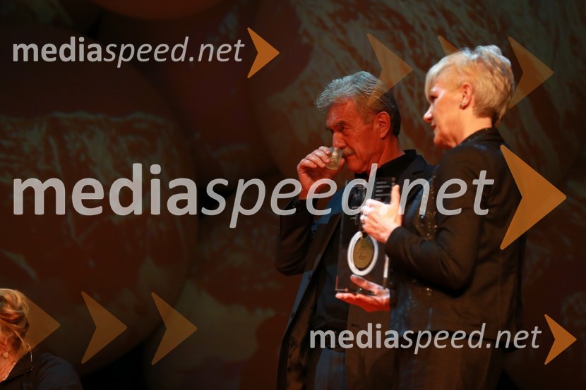  Slavko Bobovnik, televizijski voditelj;  Irma Marija ZajcVikendovi Gongi popularnosti, podelitev 2014