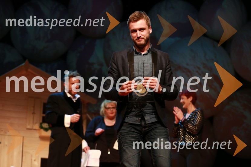  Denis Avdić, voditeljVikendovi Gongi popularnosti, podelitev 2014