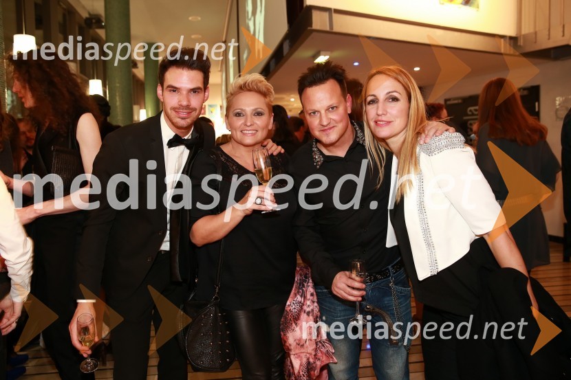  Matjaž Kumelj, maneken;  Natalija Kolšek, pevka;  Rok Golob, glasbenik;  Eva  Hren, pevkaVikendovi Gongi popularnosti, podelitev 2014