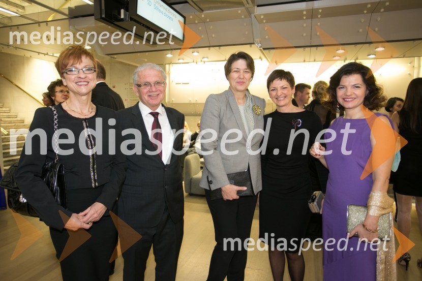  Vita  Cajnko Javornik, urednica revije Manager;  ... ; mag. Violeta  Bulc, evropska komisarka za promet ; prof. dr. Maja Makovec Brenčič, Ekonomska fakulteta v Ljubljani; mag. Sonja  Šmuc, izvršna direktorica Združenja ManagerManagerski koncert 2014