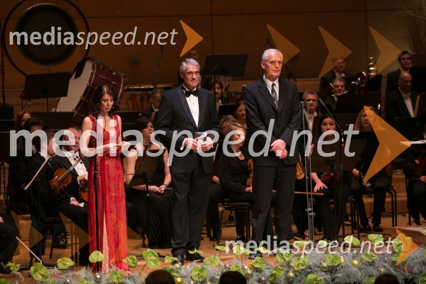  Eva Longyka Marušič, voditeljica;  Slobodan Sibinčič , generalni sekretar Evropskega združenja poslovnih medijev, predsednik uprav GV skupine, predsednik sveta Managerskih koncertov;  Branko Rožič, direktor Količevo KartonManagerski koncert 2014