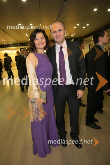 mag. Sonja  Šmuc, izvršna direktorica Združenja Manager;  Gregor Šmuc,  odgovoren za prodajo podjetjem pri Peugeot Slovenija d.o.o.Managerski koncert 2014