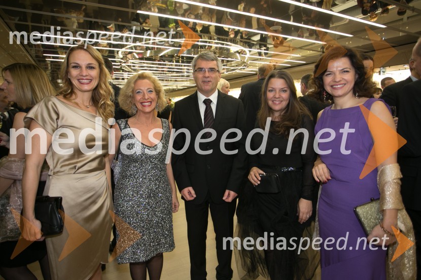  Melanie Seier Larsen, Principal - The Boston Consulting Group;  Maria Anselmi, direktorica Bisnode;  Aleksander  Zalaznik, generalni direktor Danfoss Trate, novi predsednik Združenja Manager;  Tjaša Kolenc Filipčič, vodja trženjskega komuniciranja v Skupini Triglav; mag. Sonja  Šmuc, izvršna direktorica Združenja ManagerManagerski koncert 2014