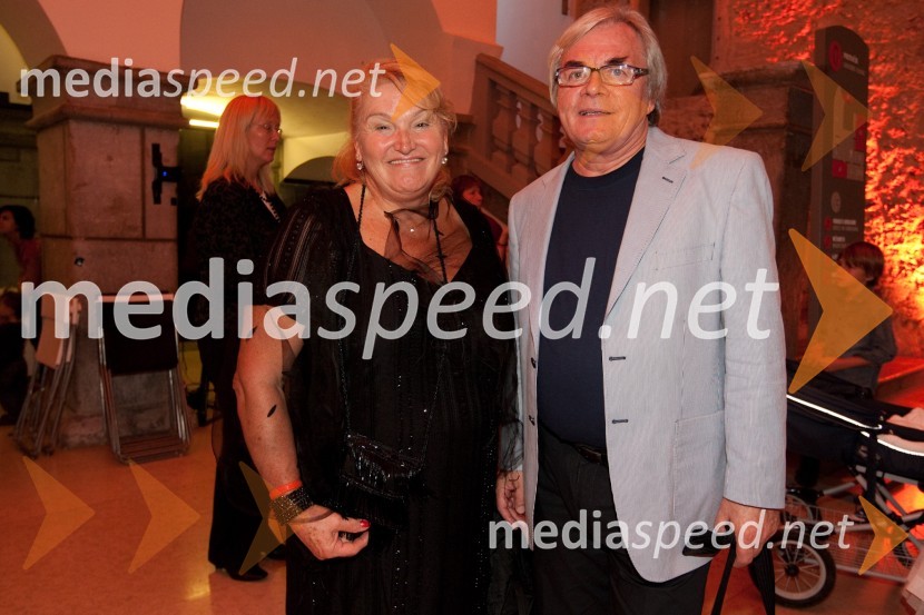  Elda Viler, pevka;  Lado  Leskovar, pevec in ambasador UnicefElda Viler praznuje 70 let!