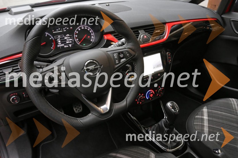 Nova Opel Corsa, notranjostNova Opel Corsa, slovenska predstavitev