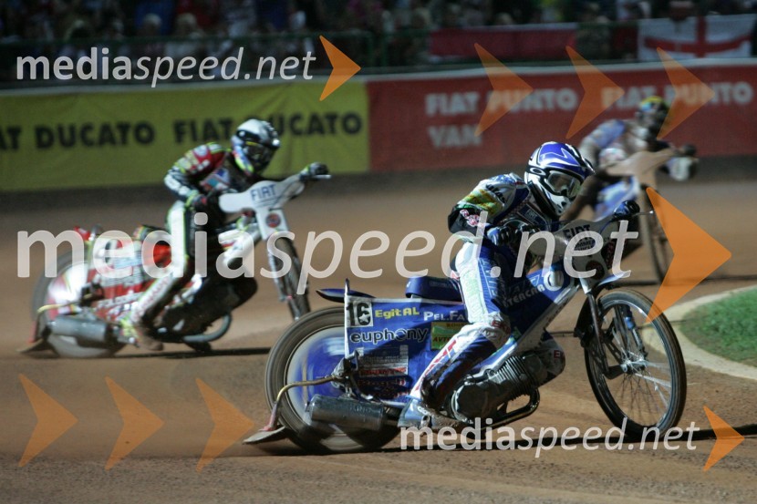 Matej Žagar, Slovenija (spredaj) in Leigh Adams, AvstralijaSPEEDWAY, Speedway Grand Prix - VN Italije 2005 dirka
