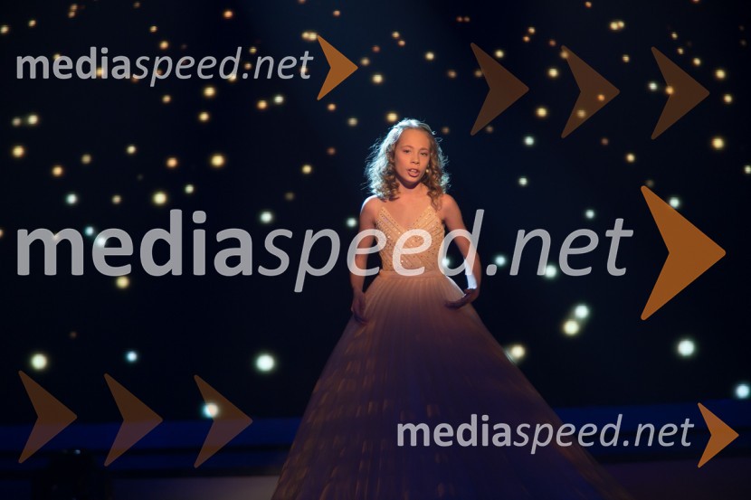  Alenka VozličJana Šušteršič je zmagovalka showa Slovenija ima talent 2014