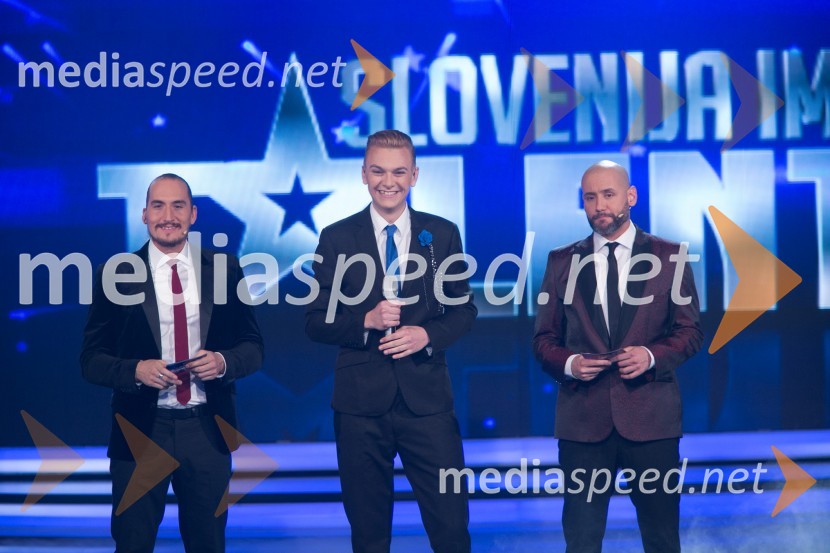  Vid  Valič, voditelj;  Matej Hribernik, Blue Man;  Peter Poles, voditeljJana Šušteršič je zmagovalka showa Slovenija ima talent 2014