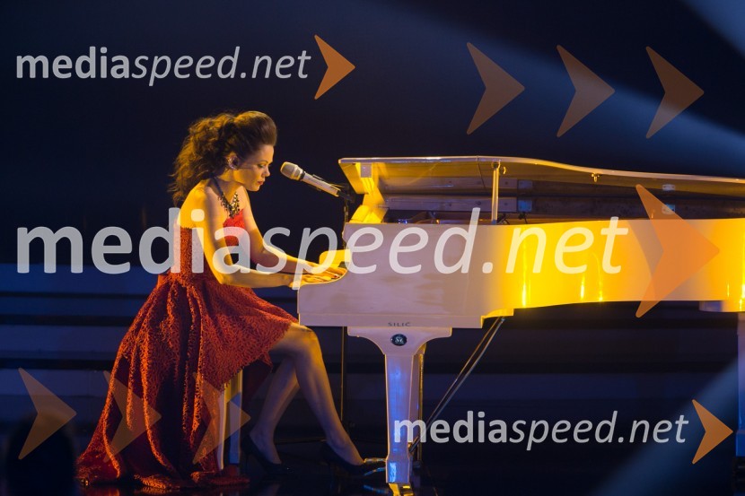 Jana Šušteršič je zmagovalka showa Slovenija ima talent 2014
