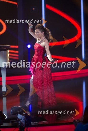  Jana Šušteršič, zmagovalka šova Slovenija ima talentJana Šušteršič je zmagovalka showa Slovenija ima talent 2014