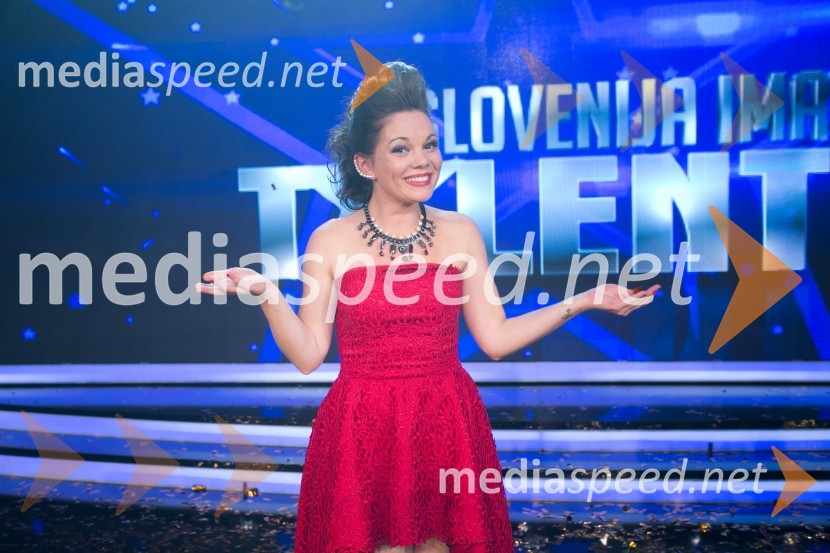  Jana Šušteršič, zmagovalka šova Slovenija ima talentJana Šušteršič je zmagovalka showa Slovenija ima talent 2014