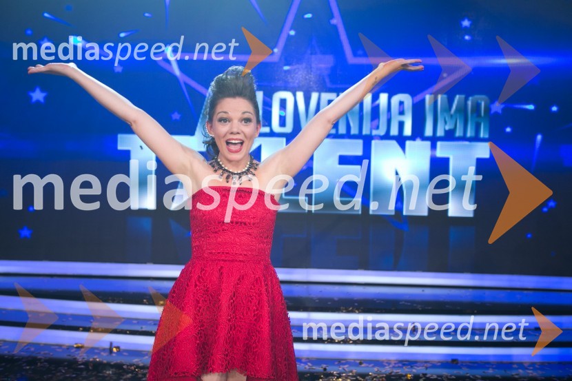  Jana Šušteršič, zmagovalka šova Slovenija ima talentJana Šušteršič je zmagovalka showa Slovenija ima talent 2014